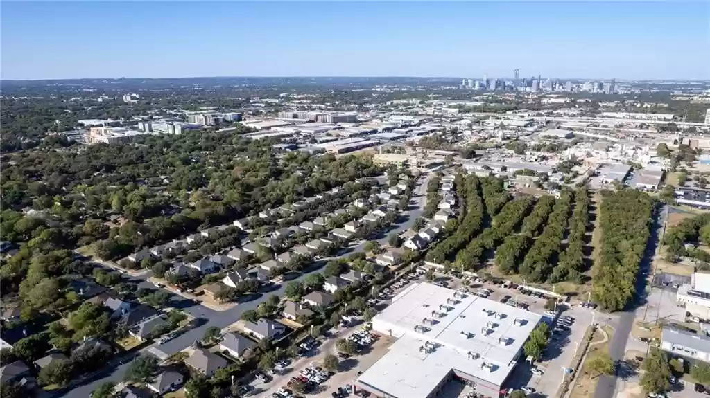 Colonial Trails community