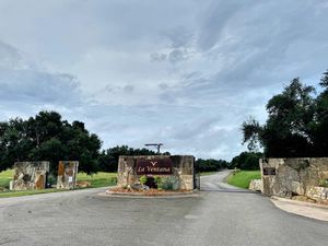 Ventana Gate Driftwood Texas 78619