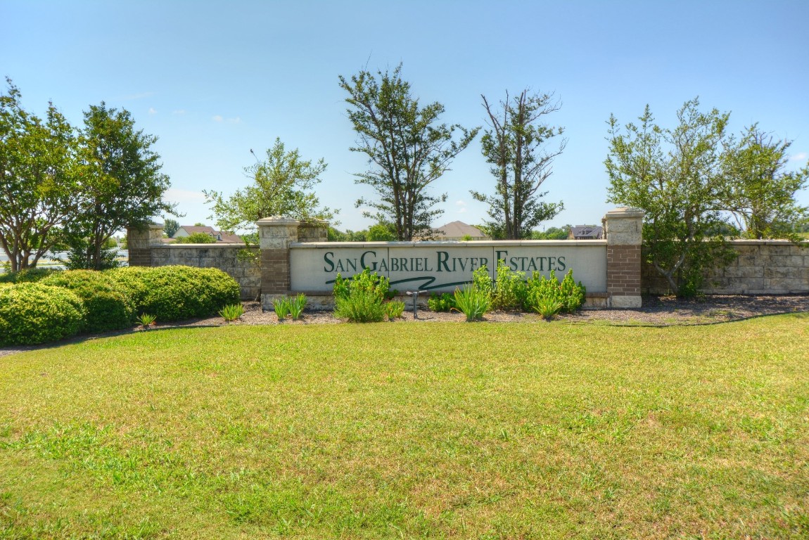 San Gabriel River Estates community