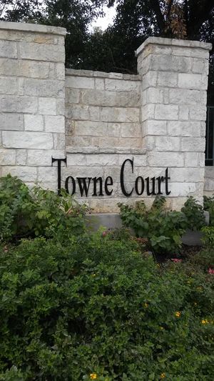 Court Monument