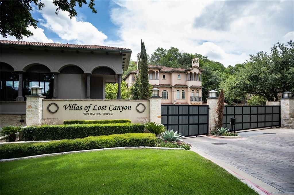 Villas of Lost Canyon community